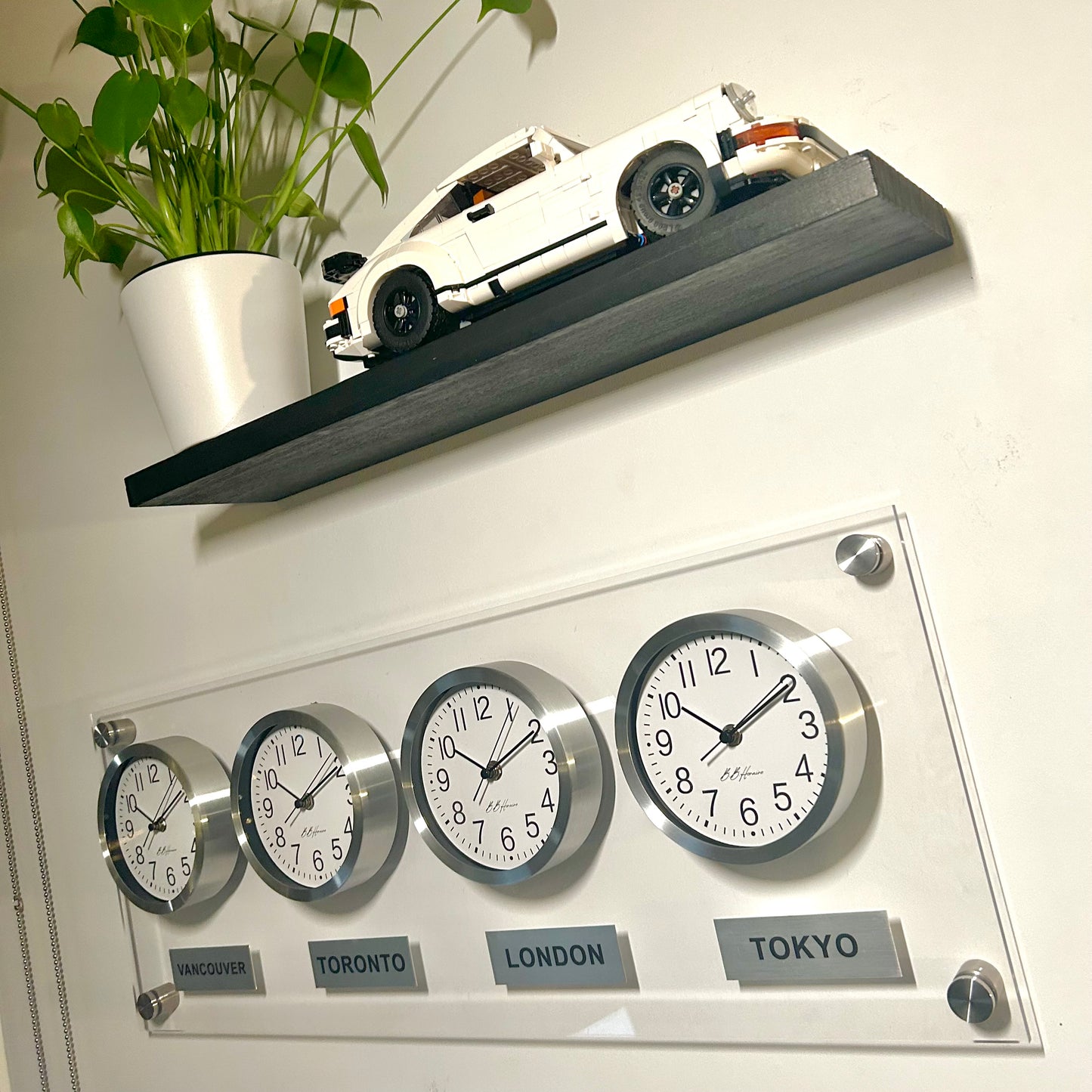 B.B. Horaire Time Zone Clock